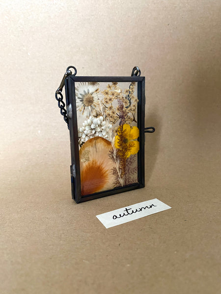 Mini Pressed Flower Frame – Autumn Edition