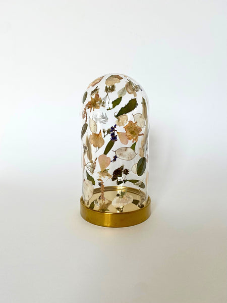Preservation of your wedding flowers into a glass dome