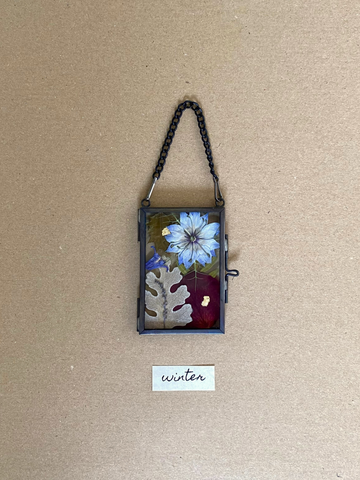 Mini Pressed Flower Frame – Winter Edition